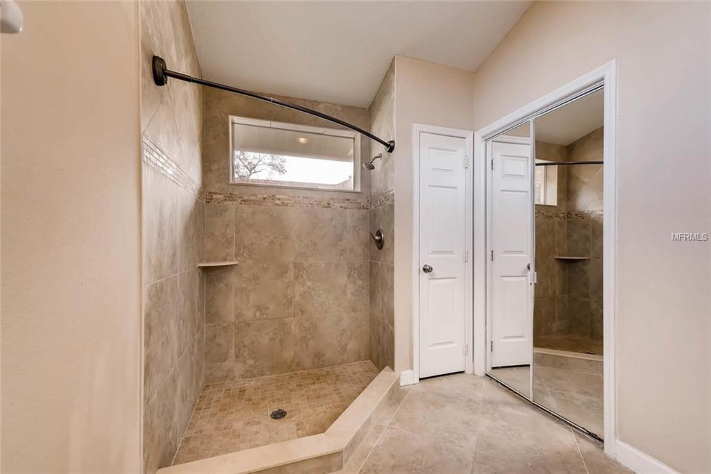 8013 WINPINE COURT, ORLANDO, Florida 32819, 4 Bedrooms Bedrooms, 5 Rooms Rooms,4 BathroomsBathrooms,Residential,For sale,WINPINE,O5542011