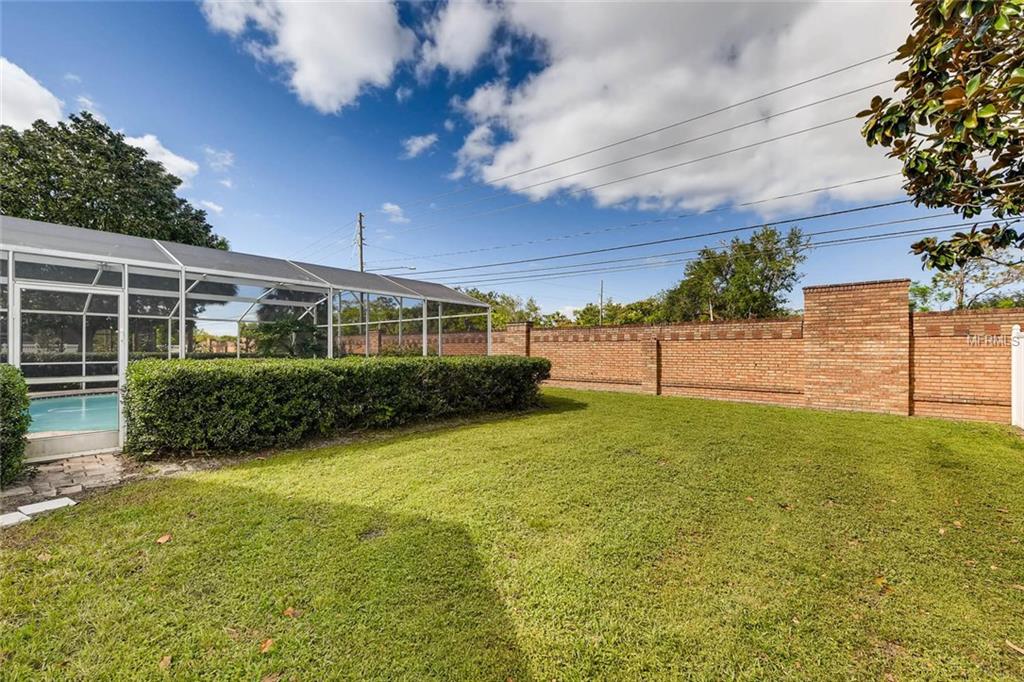 8013 WINPINE COURT, ORLANDO, Florida 32819, 4 Bedrooms Bedrooms, 5 Rooms Rooms,4 BathroomsBathrooms,Residential,For sale,WINPINE,O5542011