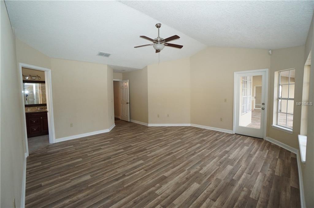 8013 WINPINE COURT, ORLANDO, Florida 32819, 4 Bedrooms Bedrooms, 5 Rooms Rooms,4 BathroomsBathrooms,Residential,For sale,WINPINE,O5542011