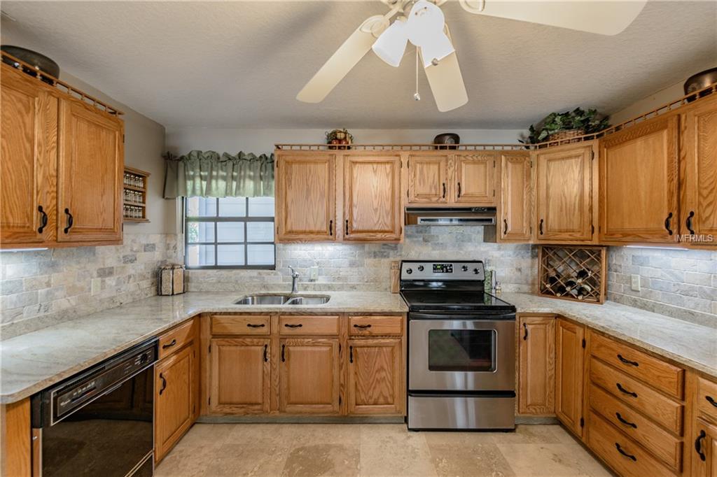 8741 BAY POINTE DRIVE, TAMPA, Florida 33615, 3 Bedrooms Bedrooms, 6 Rooms Rooms,2 BathroomsBathrooms,Residential,For sale,BAY POINTE,T2923012