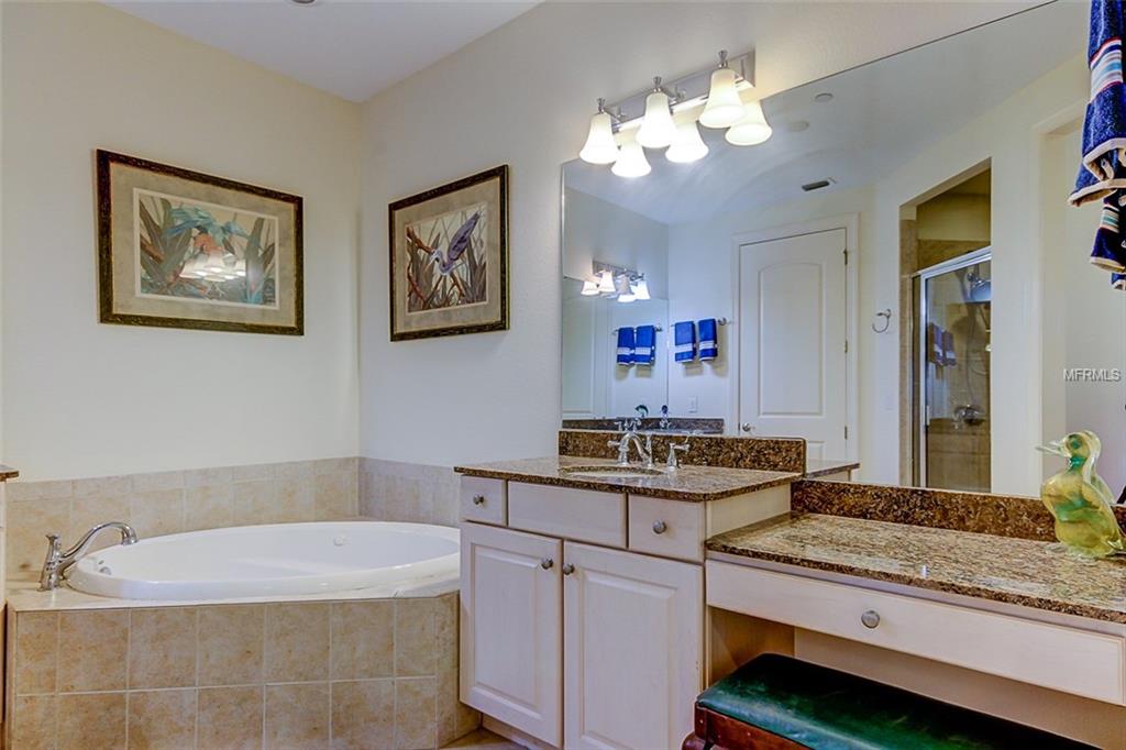 4 ACADEMY WAY S, ST PETERSBURG, Florida 33711, 3 Bedrooms Bedrooms, 6 Rooms Rooms,2 BathroomsBathrooms,Residential,For sale,ACADEMY,U7845279