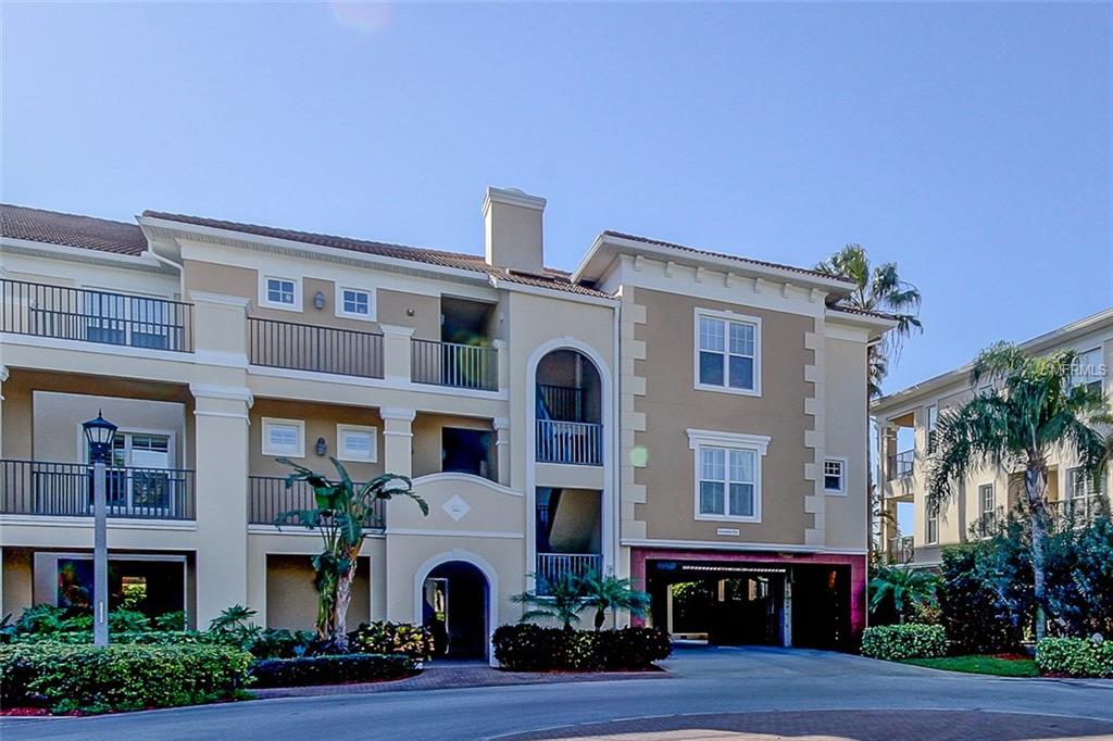 4 ACADEMY WAY S, ST PETERSBURG, Florida 33711, 3 Bedrooms Bedrooms, 6 Rooms Rooms,2 BathroomsBathrooms,Residential,For sale,ACADEMY,U7845279