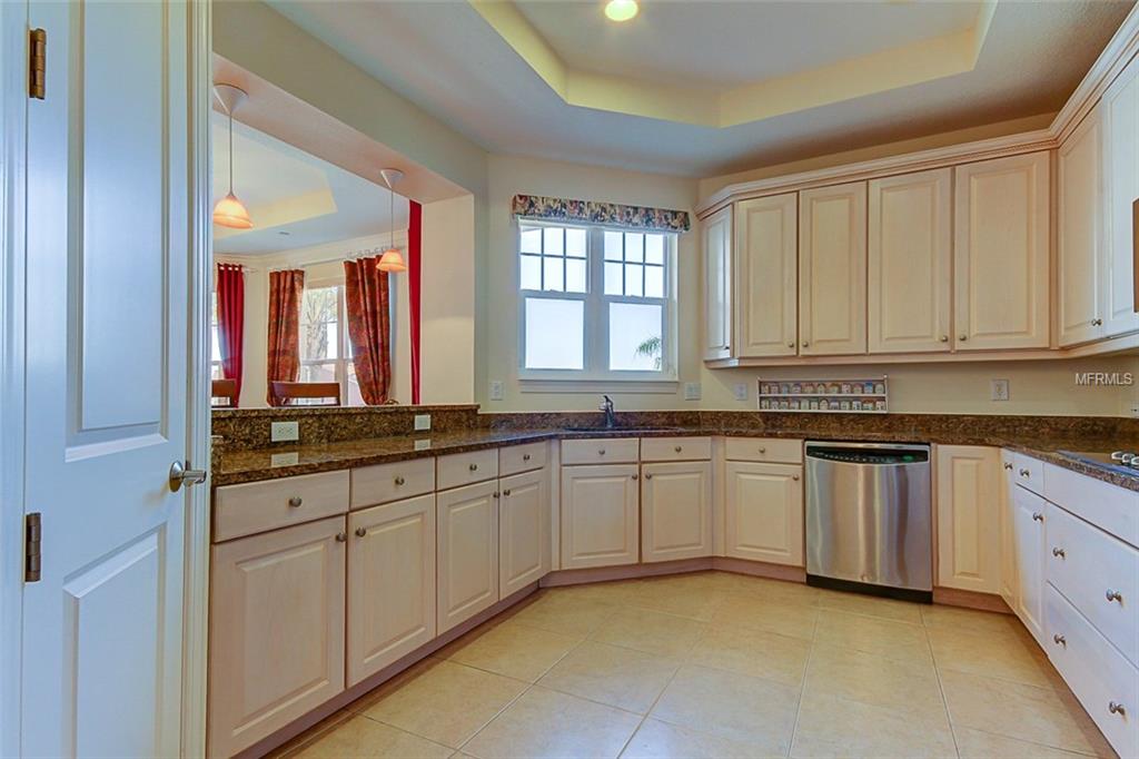 4 ACADEMY WAY S, ST PETERSBURG, Florida 33711, 3 Bedrooms Bedrooms, 6 Rooms Rooms,2 BathroomsBathrooms,Residential,For sale,ACADEMY,U7845279