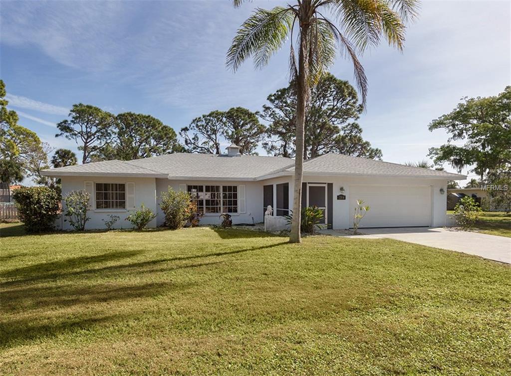 2304 LAKE SHORE DRIVE, NOKOMIS, Florida 34275, 2 Bedrooms Bedrooms, 6 Rooms Rooms,2 BathroomsBathrooms,Residential,For sale,LAKE SHORE,N5916143