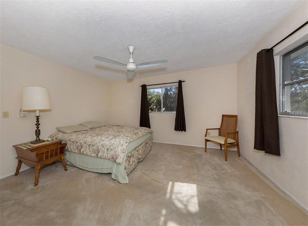 2304 LAKE SHORE DRIVE, NOKOMIS, Florida 34275, 2 Bedrooms Bedrooms, 6 Rooms Rooms,2 BathroomsBathrooms,Residential,For sale,LAKE SHORE,N5916143