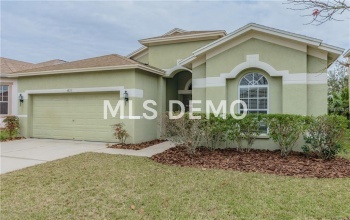 6822 RUNNER OAK DRIVE, WESLEY CHAPEL, Florida 33545, 4 Bedrooms Bedrooms, 7 Rooms Rooms,2 BathroomsBathrooms,Residential,For sale,RUNNER OAK,T2926191