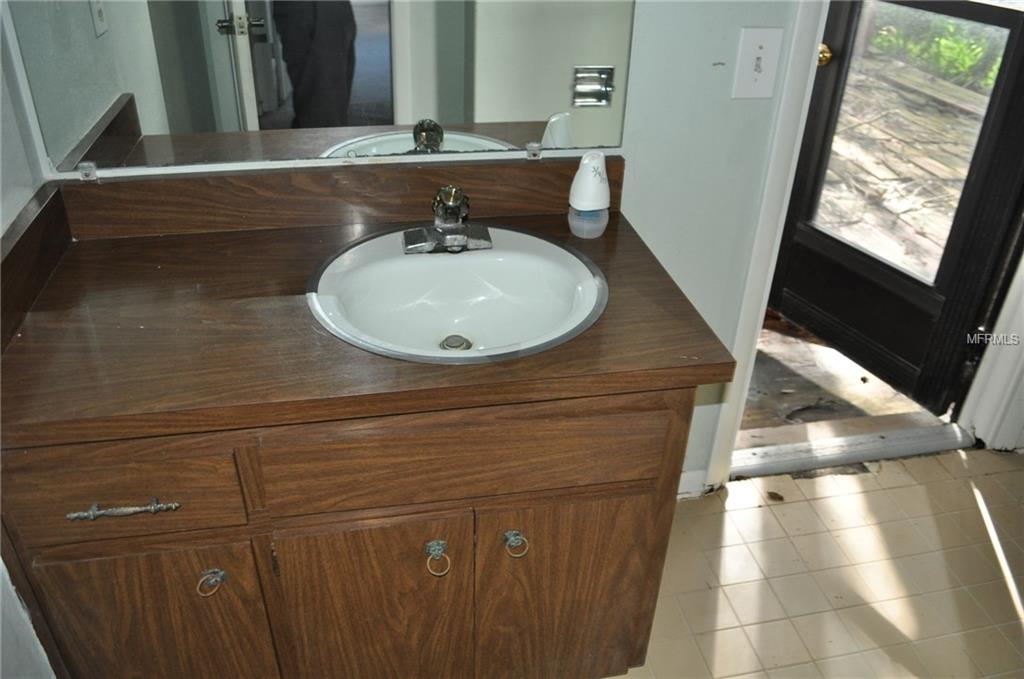 3856 LAKE JOYCE DRIVE, LAND O LAKES, Florida 34639, 3 Bedrooms Bedrooms, 3 Rooms Rooms,2 BathroomsBathrooms,Residential,For sale,LAKE JOYCE,T2927498