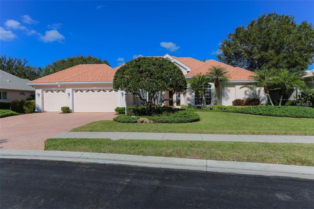 303 STONE BRIAR CREEK DRIVE, VENICE, Florida 34292, 3 Bedrooms Bedrooms, 11 Rooms Rooms,3 BathroomsBathrooms,Residential,For sale,STONE BRIAR CREEK,N5916370